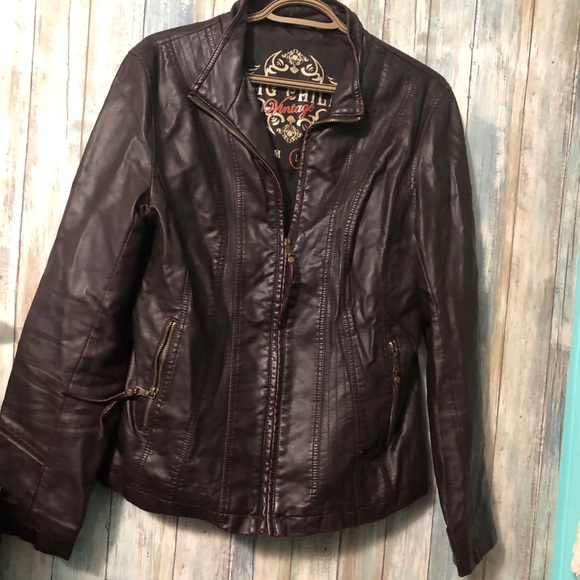 BIG CHILL Faux Leather Jacker. Like new - Picture 2 of 6